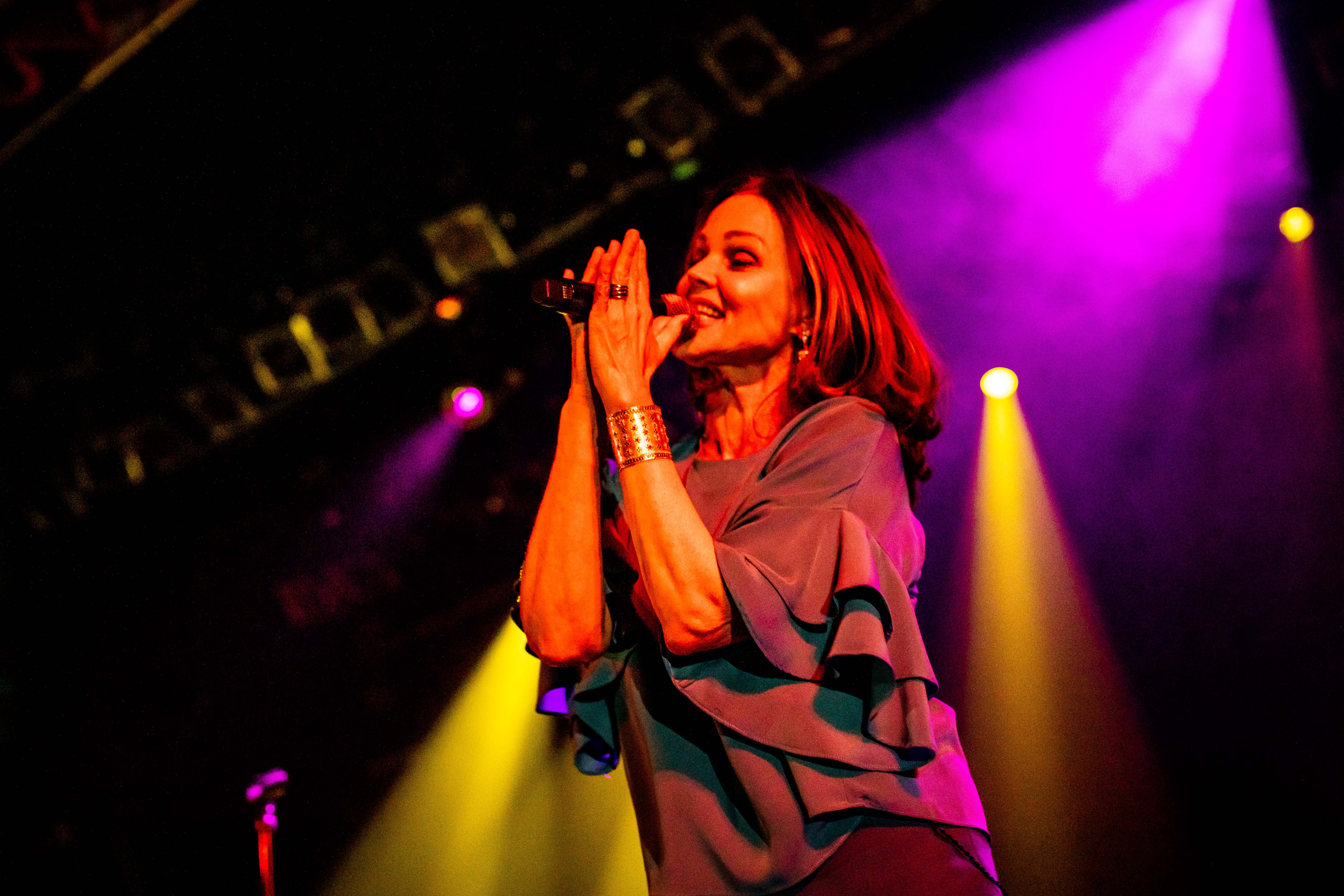 Is There A Blood Connection Between Brandi And Belinda Carlisle? - 6jqd8z4